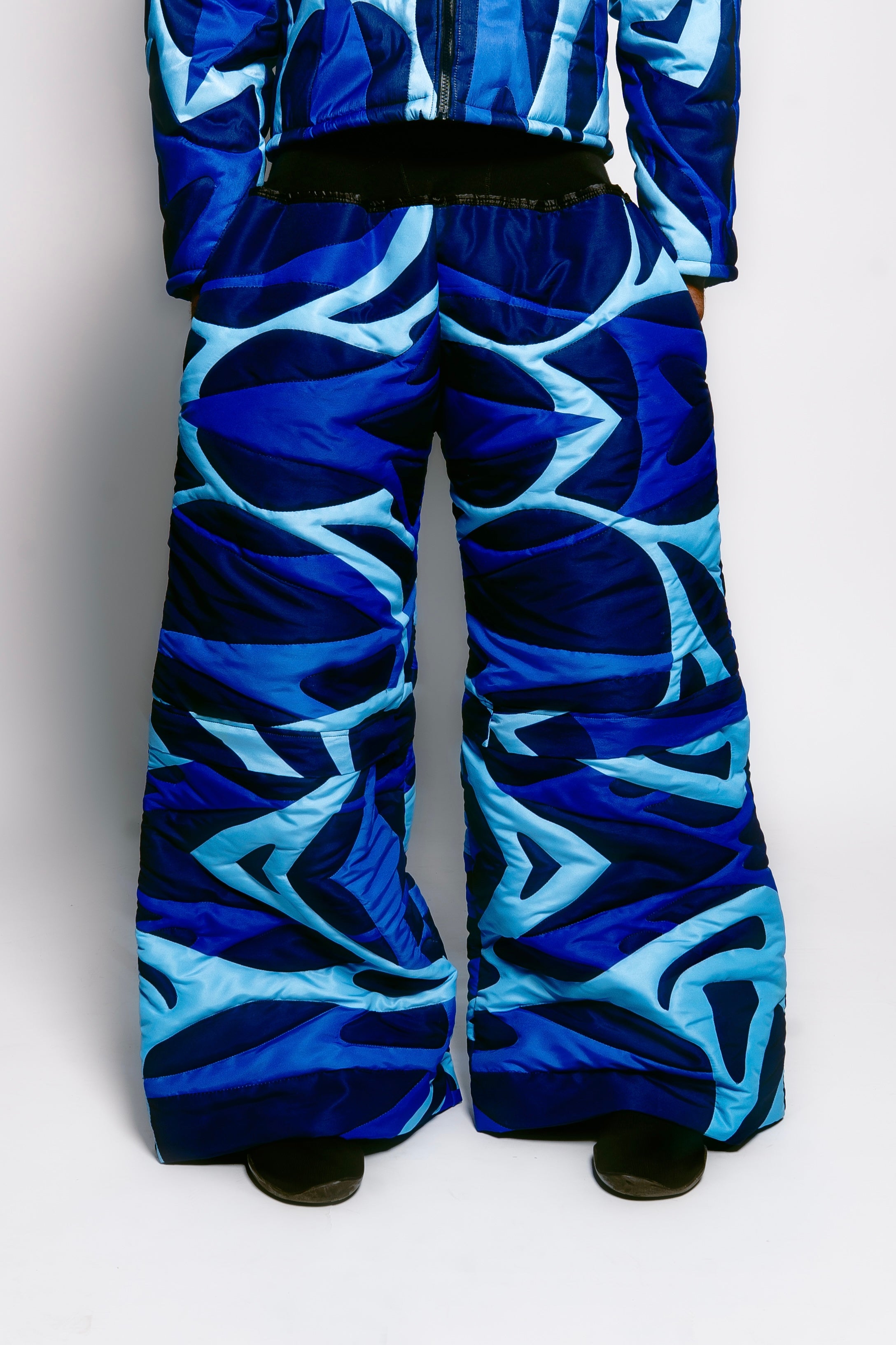 'Line Art' Convertible Puffer Pant/Shorts