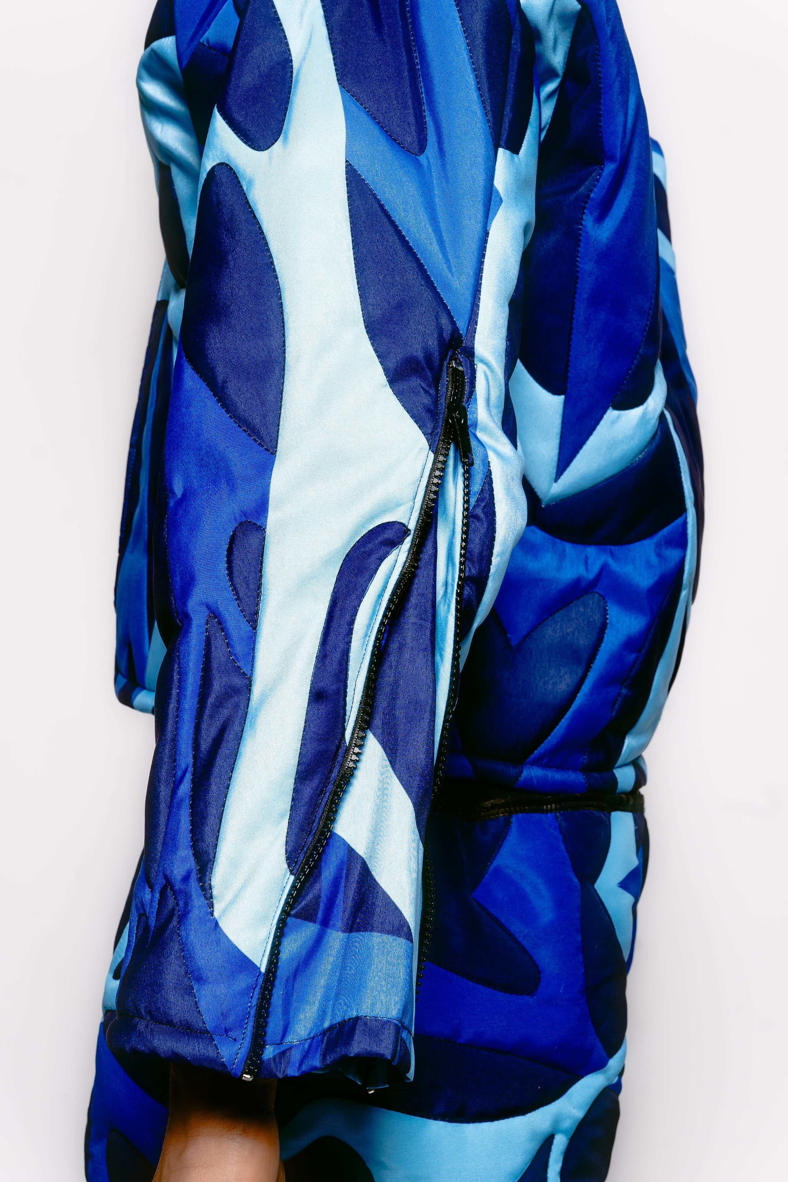 'Line Art' Puffer Jacket