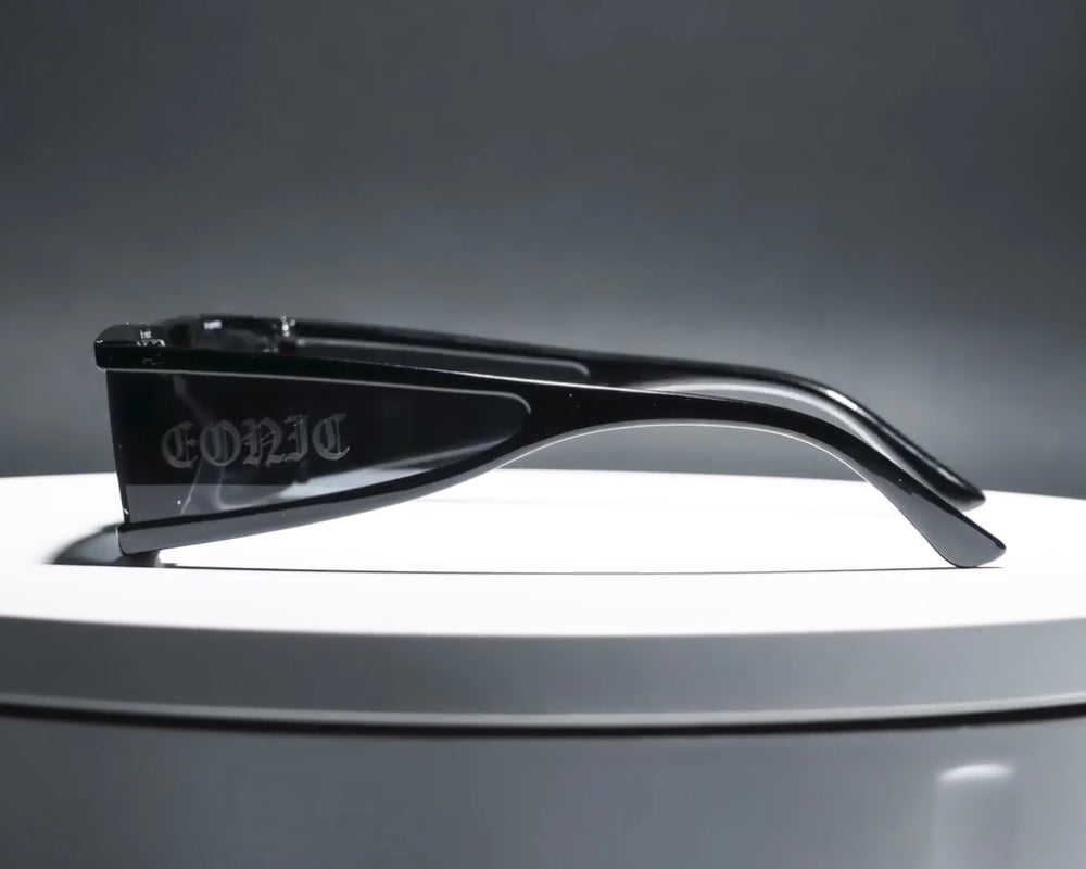 Black 'Zeontis' Sunglasses